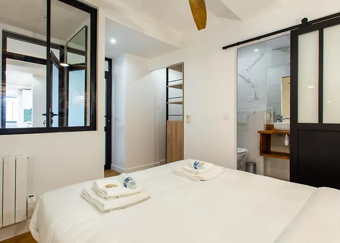 Superbe 3br 8p - Bastille Voltaire Párizs